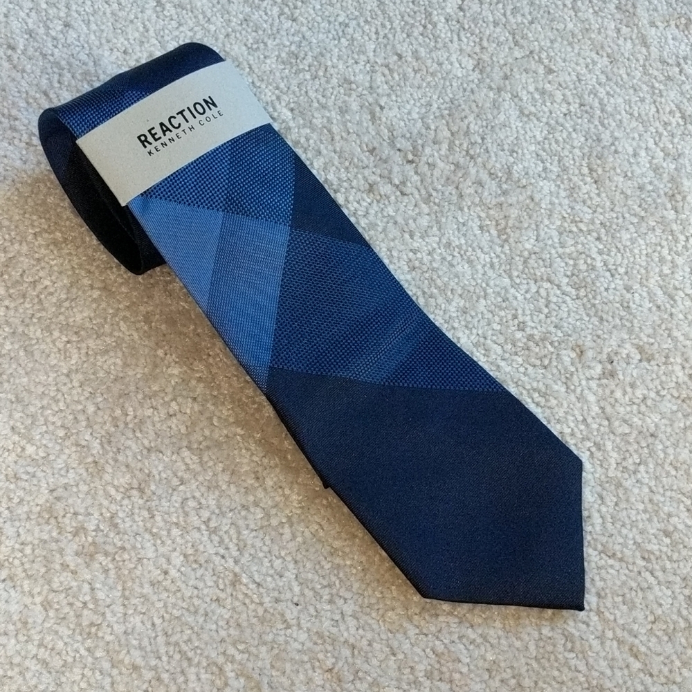 Kenneth Cole Reaction Blue Tie